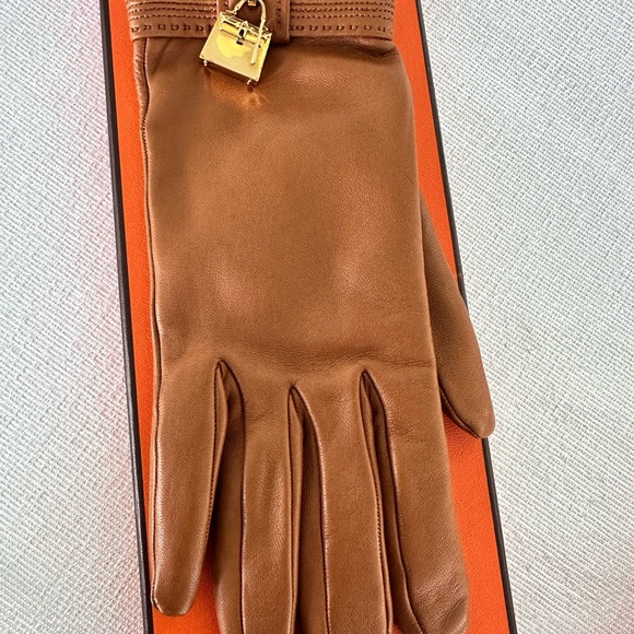 💛Hermes Kelly and Constance Gloves in a stunning brown Lambskin Leather - Picture 6 of 13
